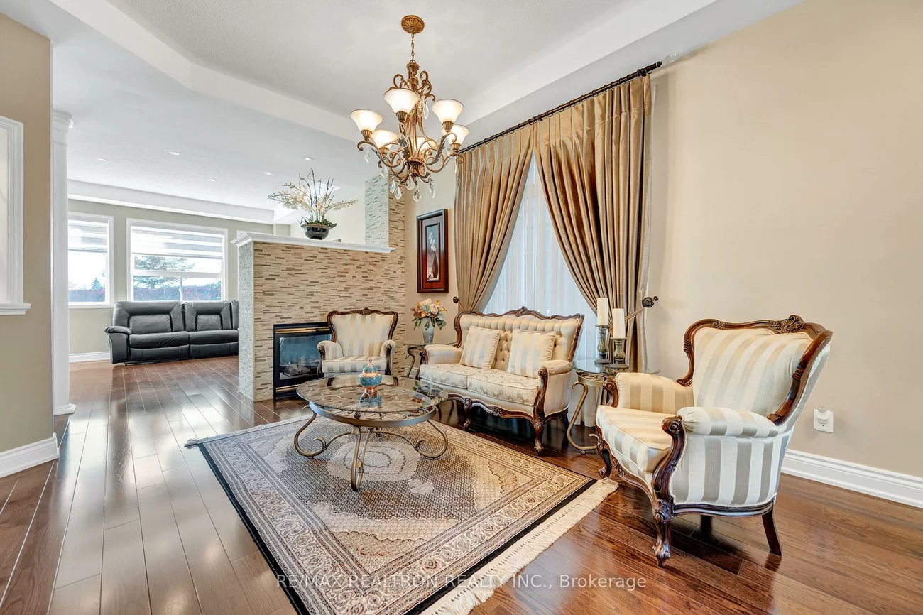 11, Cameo, Rouge Woods, Richmond Hill