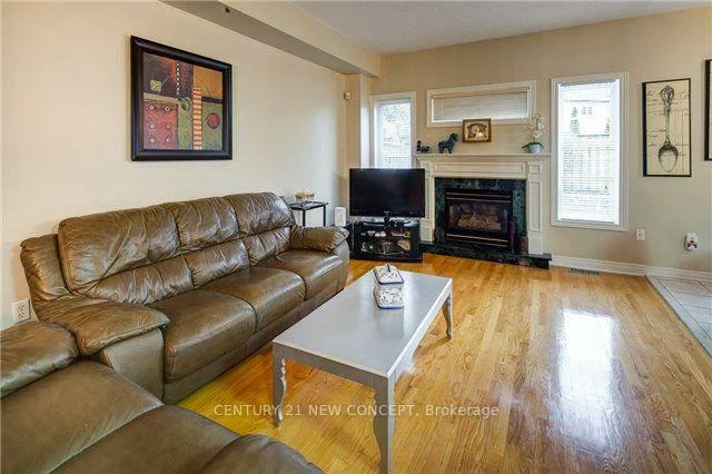 146, Peninsula, Rouge Woods, Richmond Hill