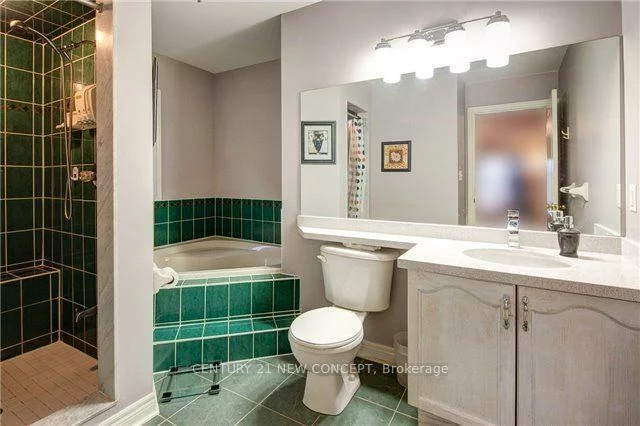 146, Peninsula, Rouge Woods, Richmond Hill