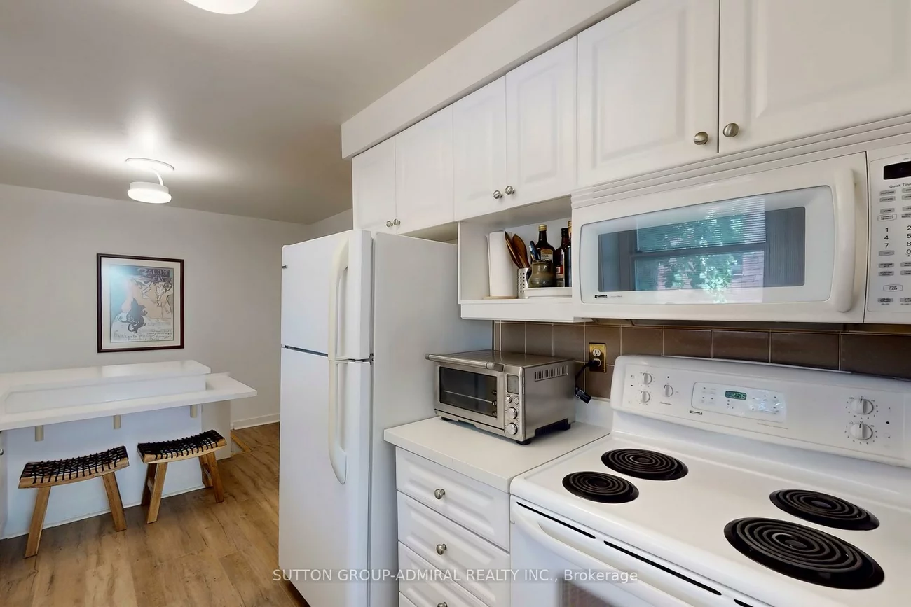 46, Merrylynn, North Richvale, Richmond Hill