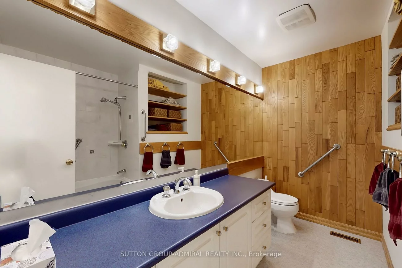 46, Merrylynn, North Richvale, Richmond Hill