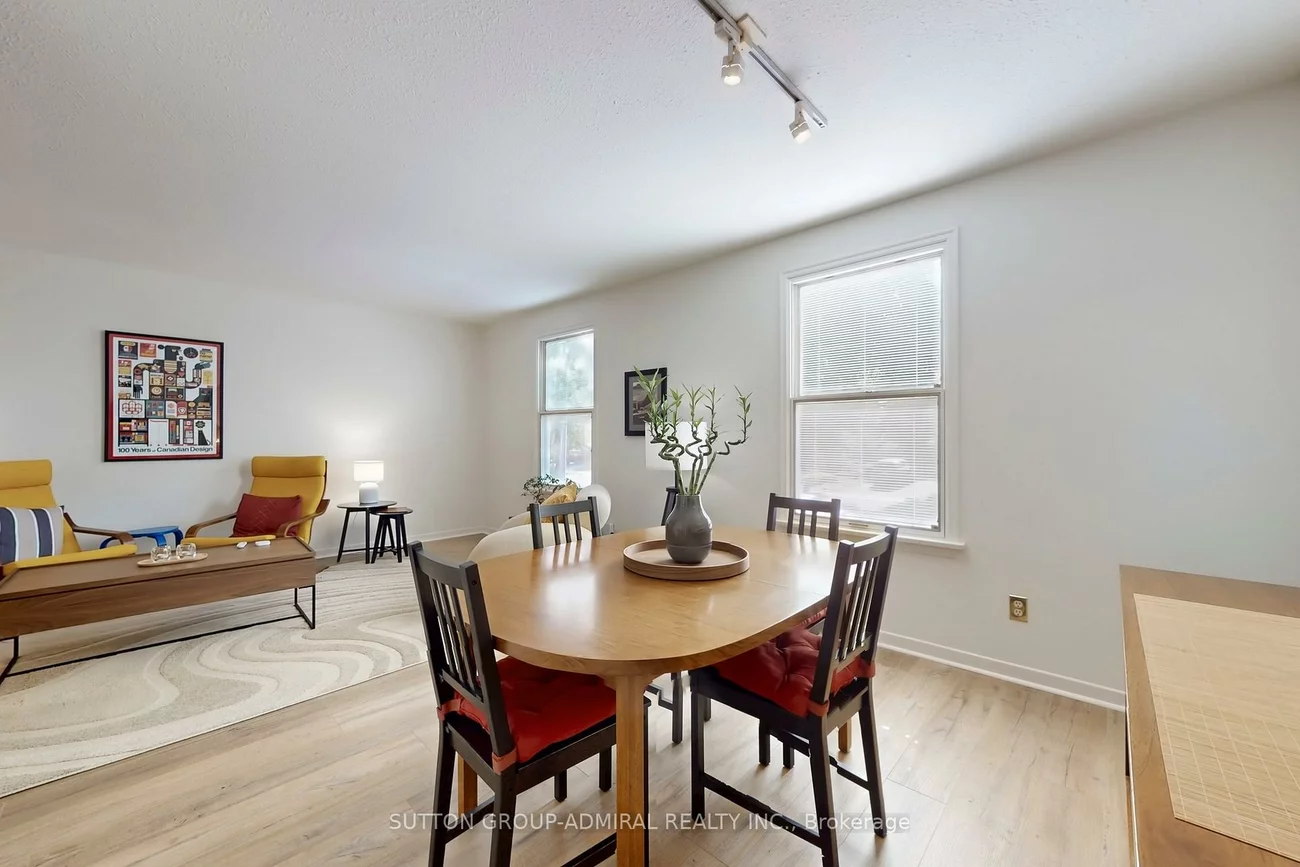 46, Merrylynn, North Richvale, Richmond Hill