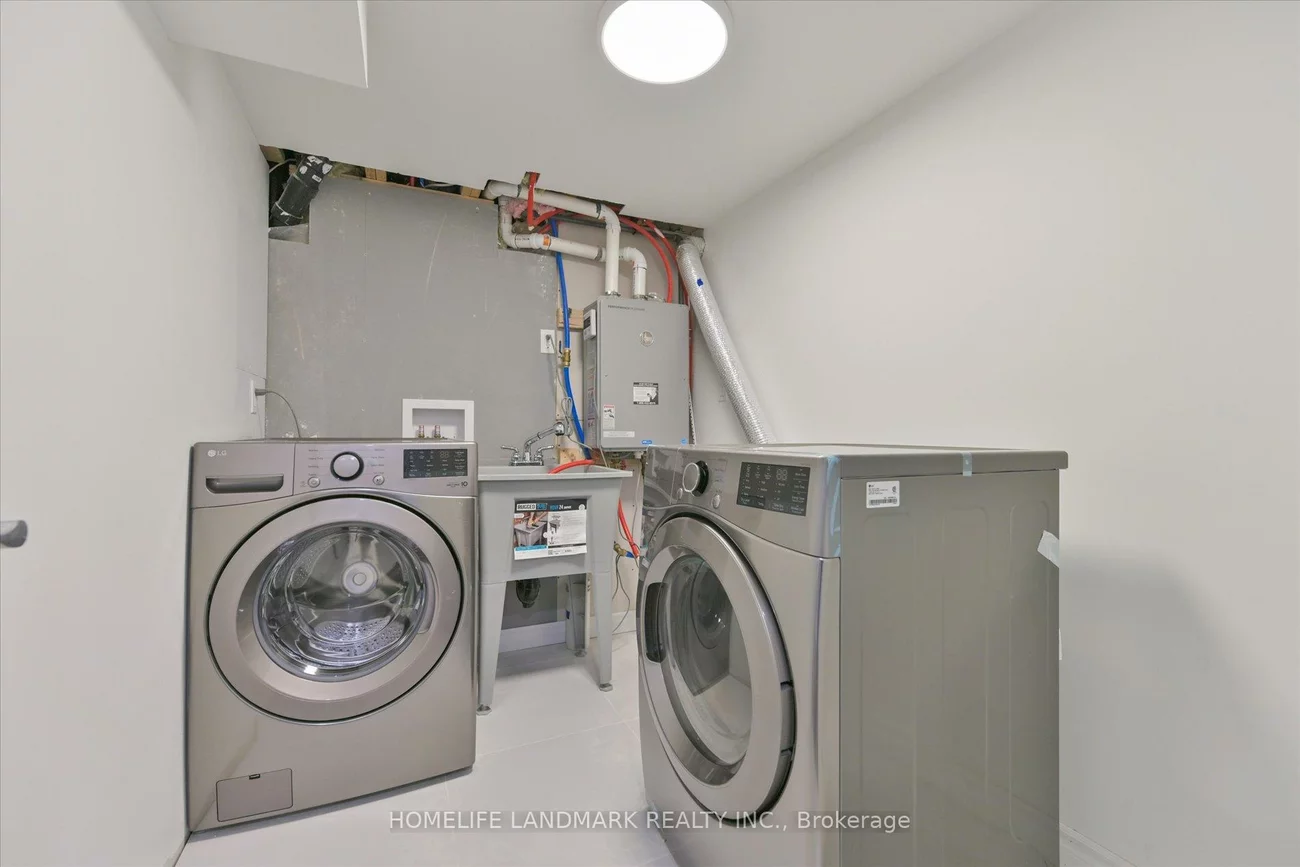 421, Browndale, Crosby, Richmond Hill