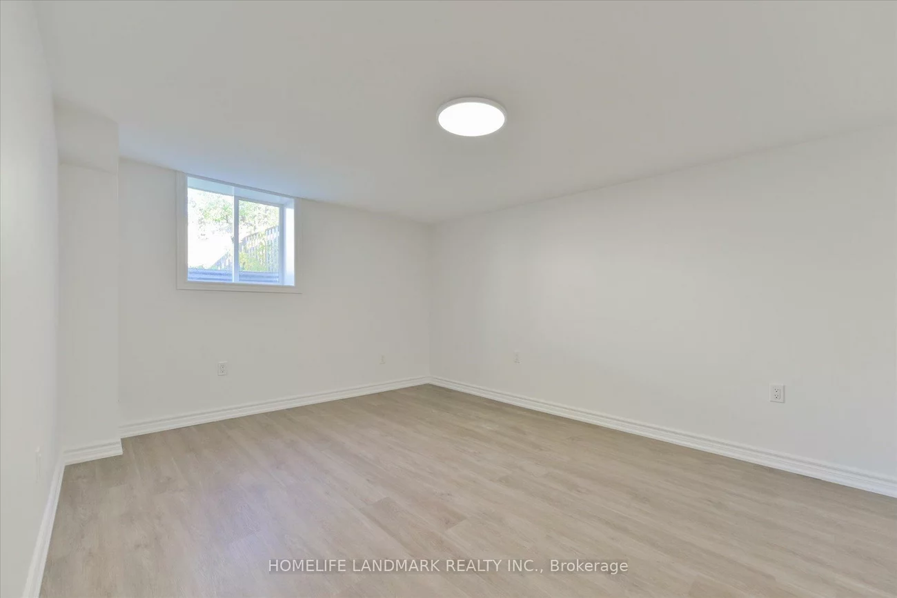 421, Browndale, Crosby, Richmond Hill