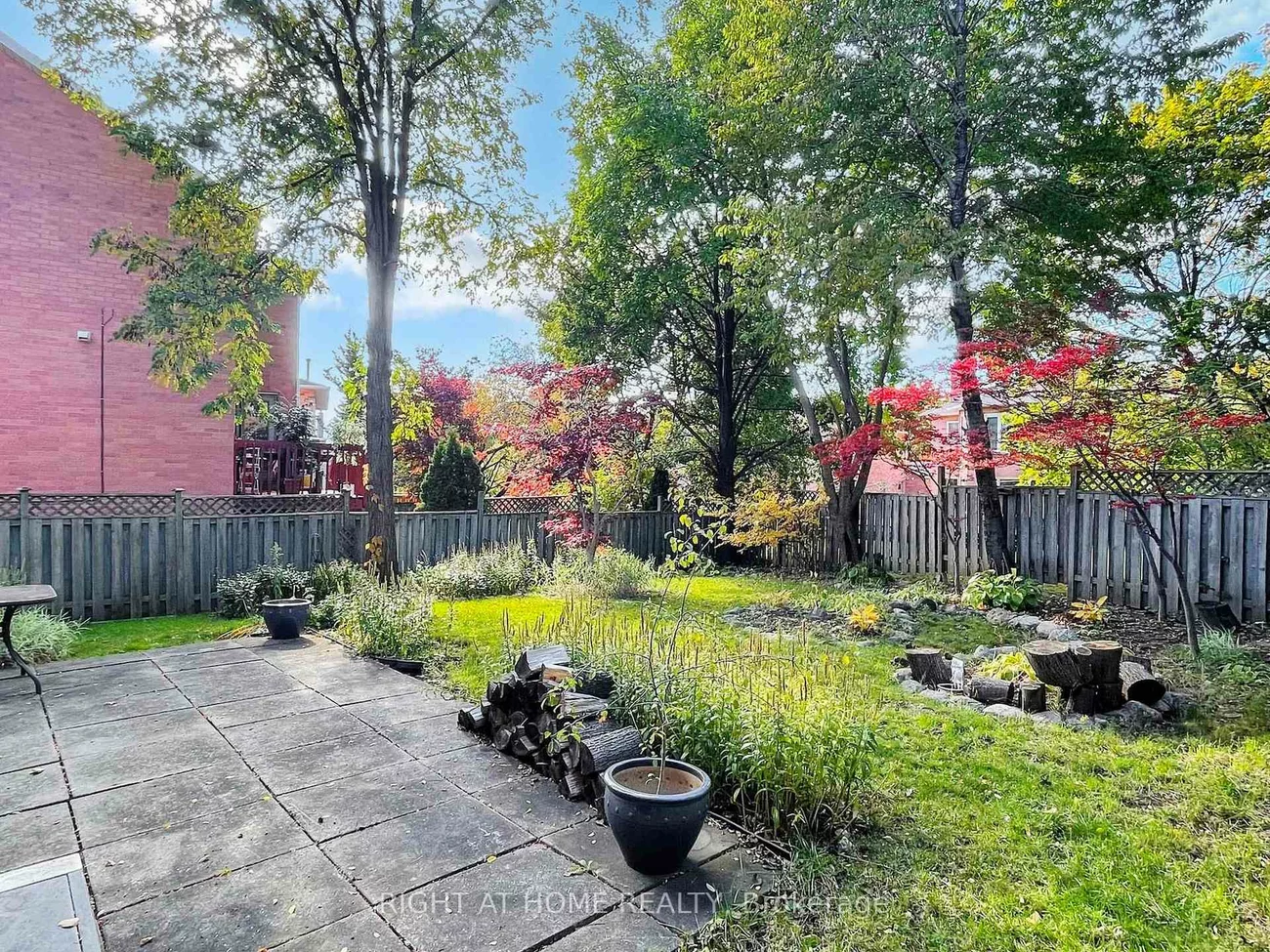 58, Samantha, Doncrest, Richmond Hill