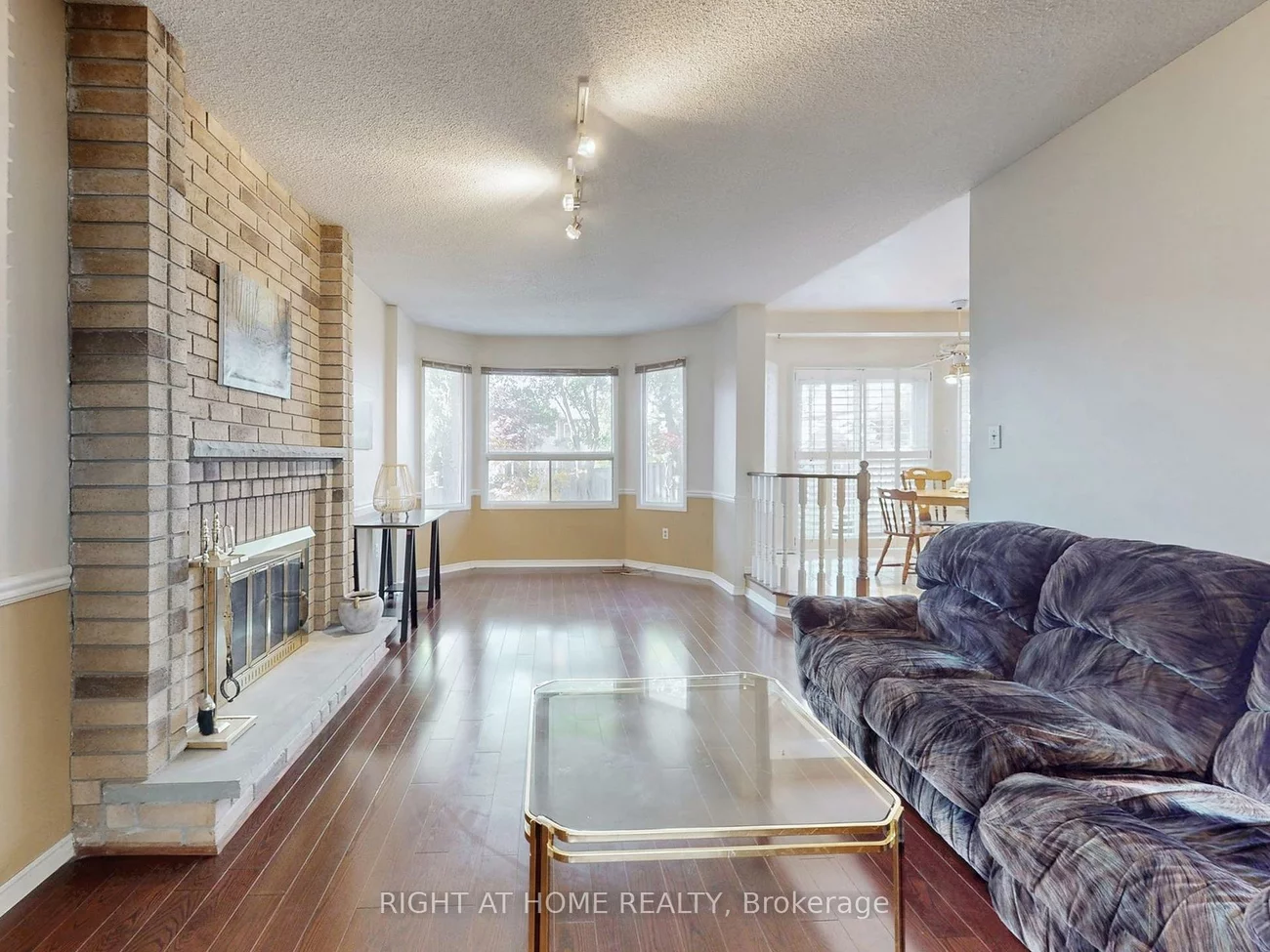 58, Samantha, Doncrest, Richmond Hill