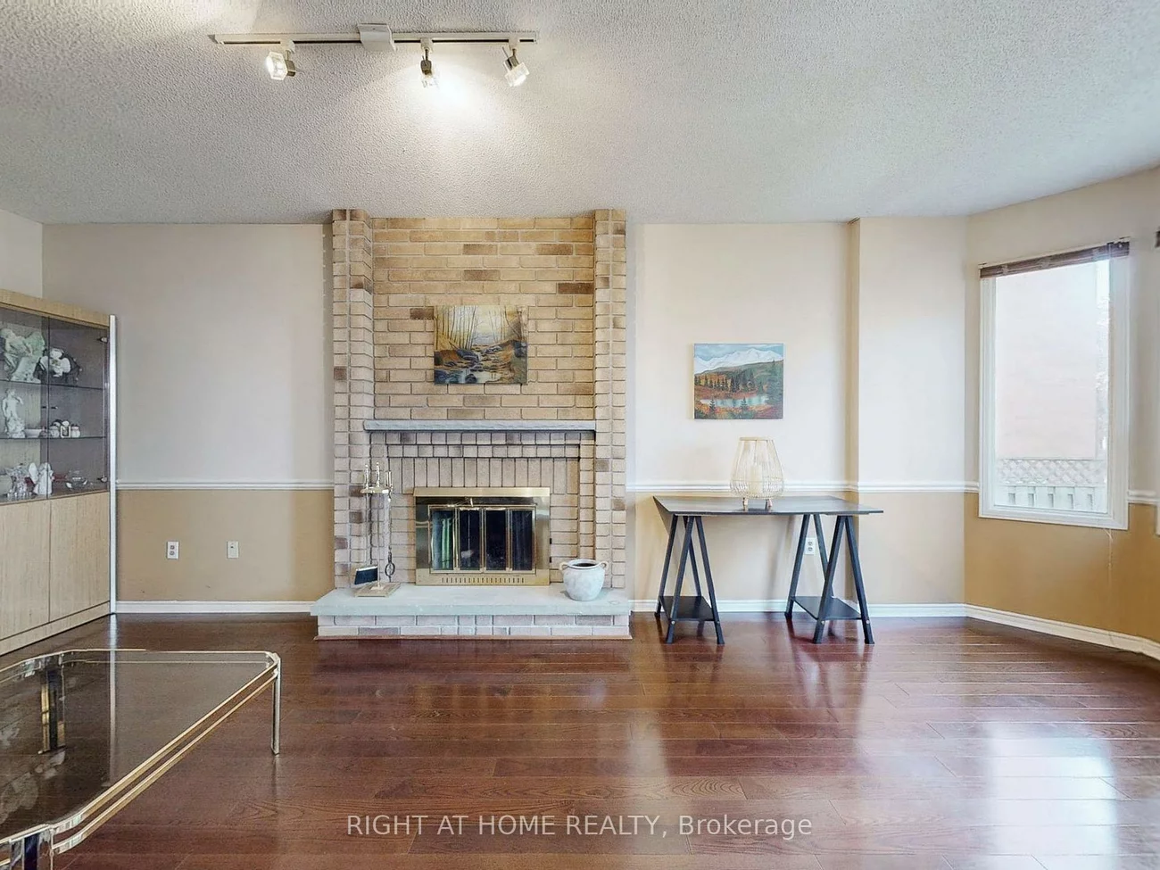 58, Samantha, Doncrest, Richmond Hill