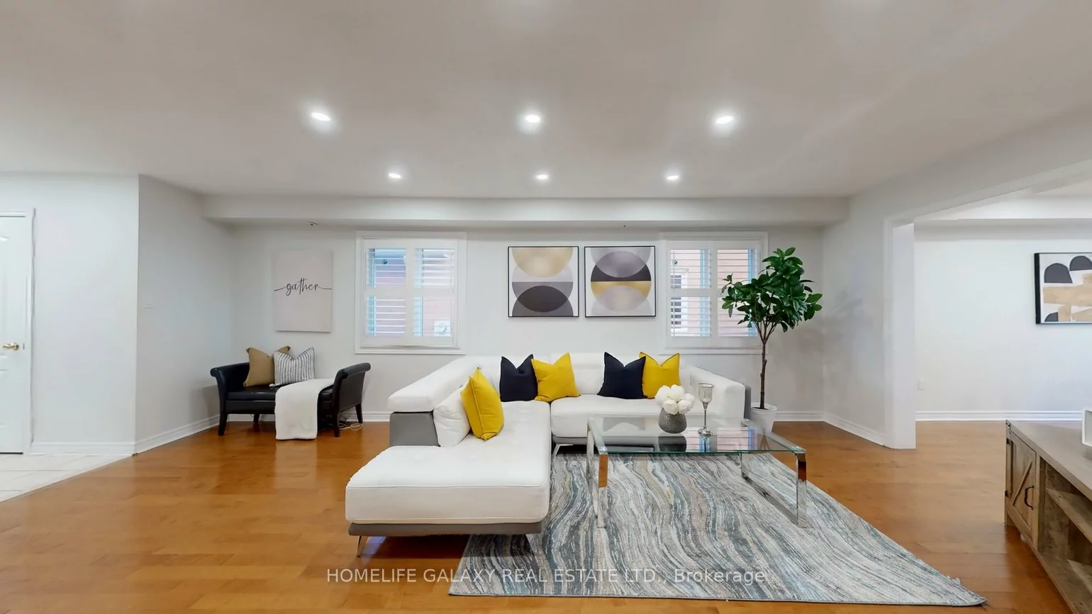 302, Redstone, Rouge Woods, Richmond Hill