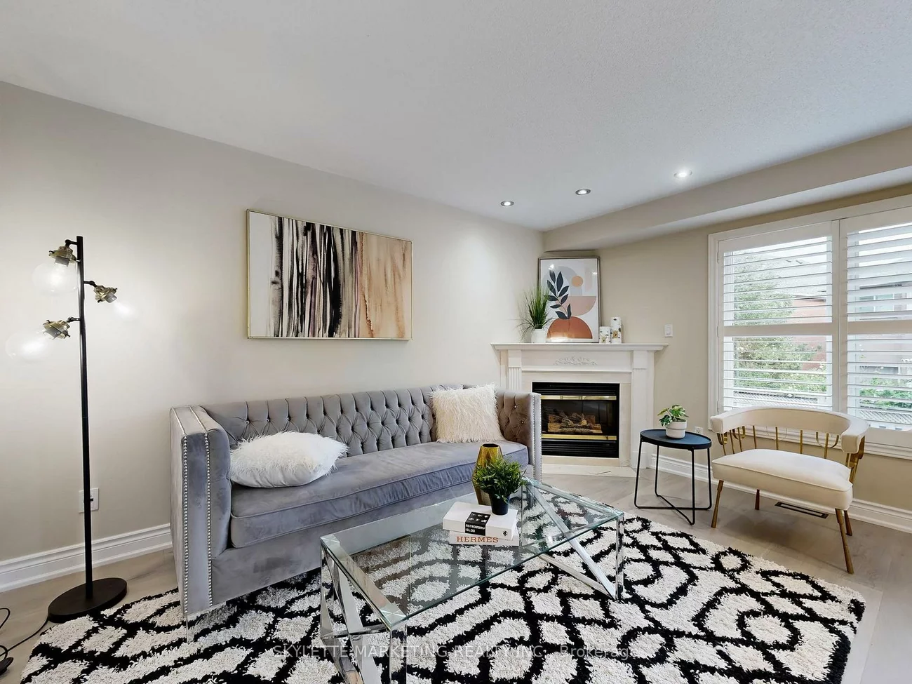 28, Garland, Rouge Woods, Richmond Hill