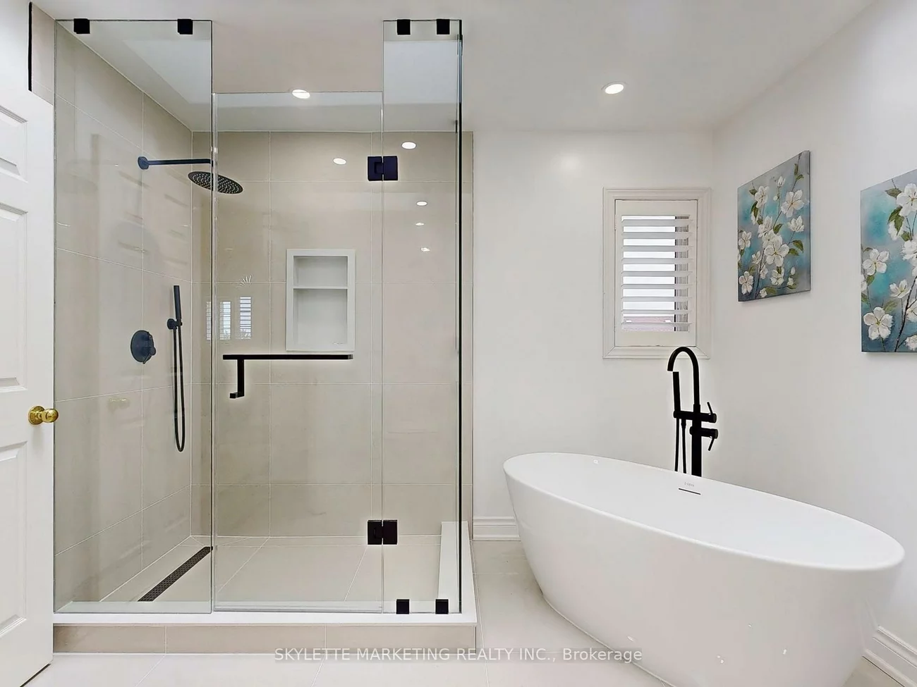 28, Garland, Rouge Woods, Richmond Hill