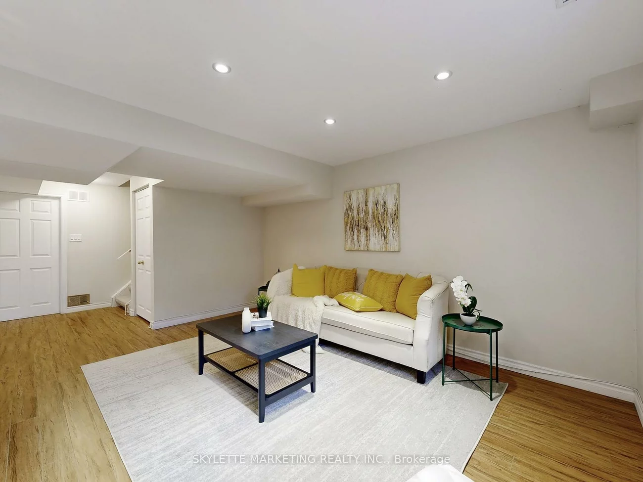 28, Garland, Rouge Woods, Richmond Hill