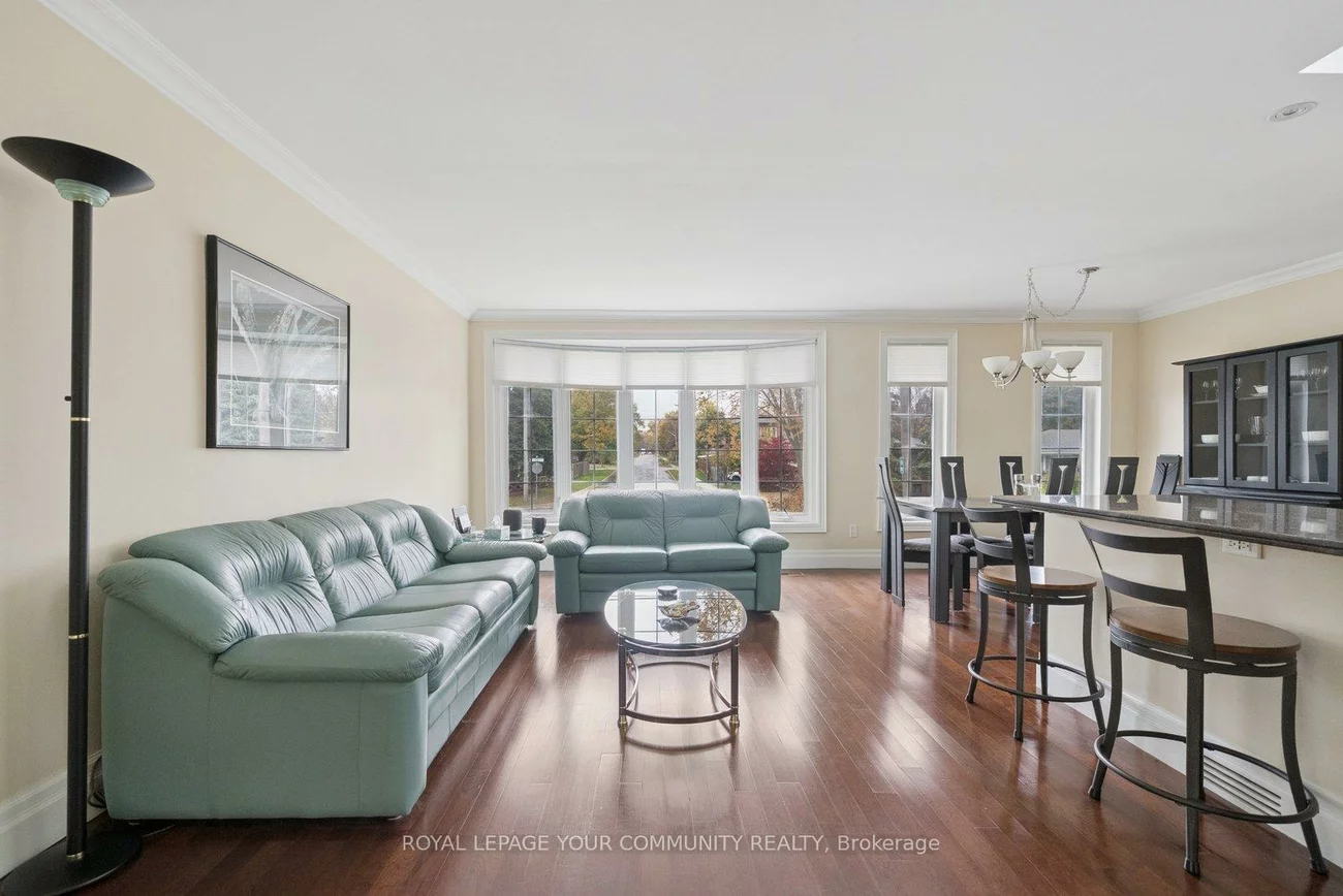 402, Palmer, Harding, Richmond Hill