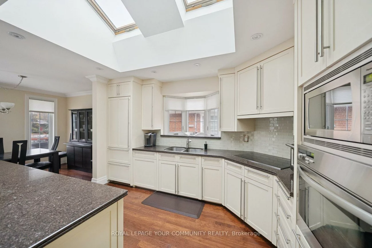 402, Palmer, Harding, Richmond Hill