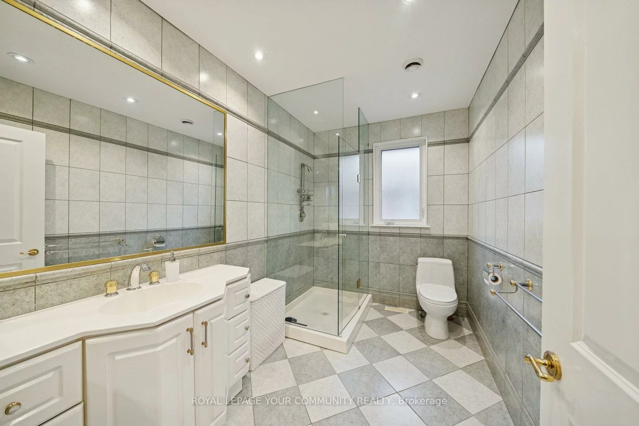 402, Palmer, Harding, Richmond Hill