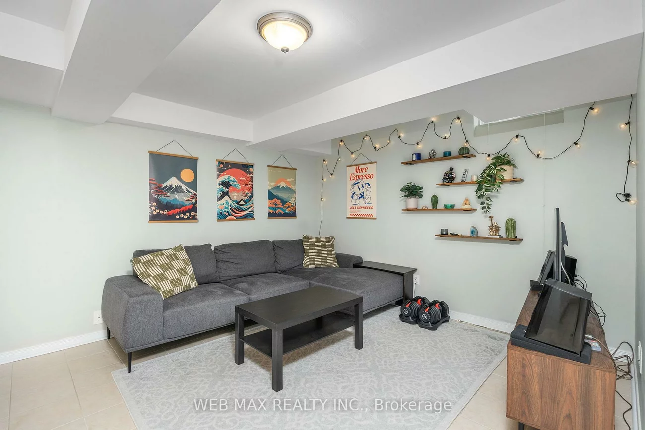 18, Samantha, Doncrest, Richmond Hill