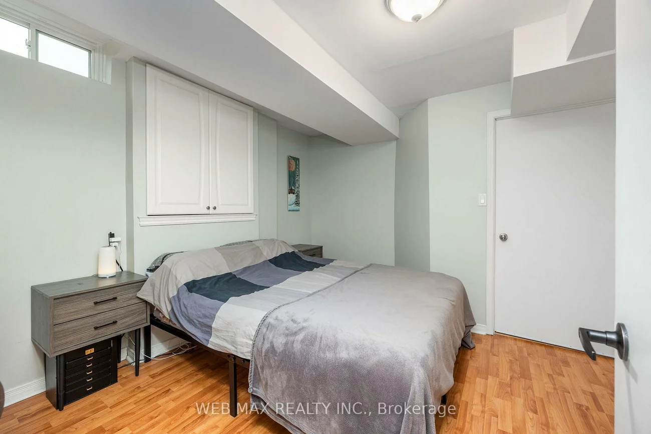 18, Samantha, Doncrest, Richmond Hill