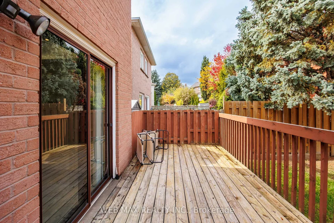 18, Samantha, Doncrest, Richmond Hill