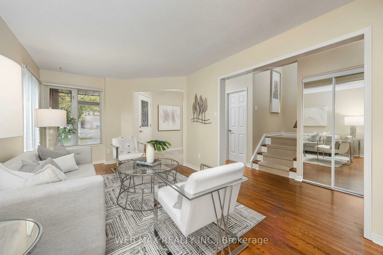 18, Samantha, Doncrest, Richmond Hill