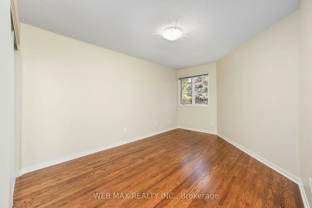 18, Samantha, Doncrest, Richmond Hill