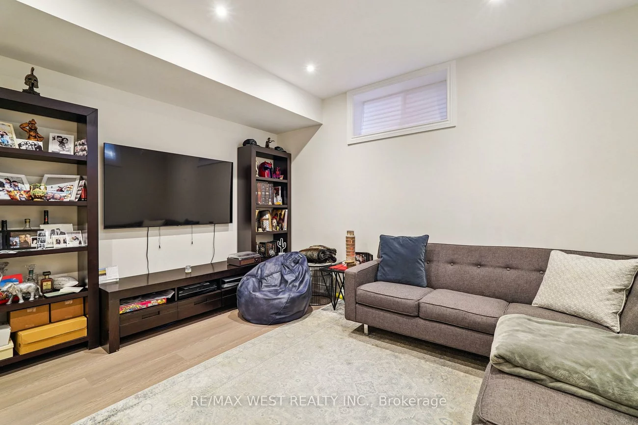 68, Walmer, North Richvale, Richmond Hill