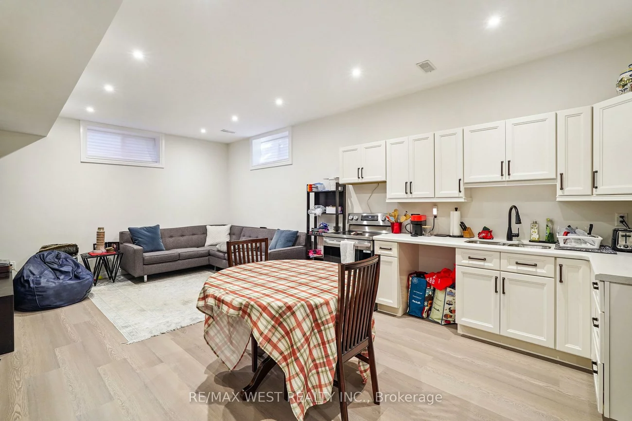 68, Walmer, North Richvale, Richmond Hill