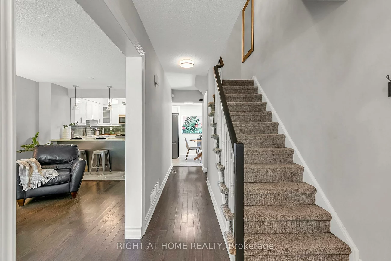 25, Castle Rock, North Richvale, Richmond Hill