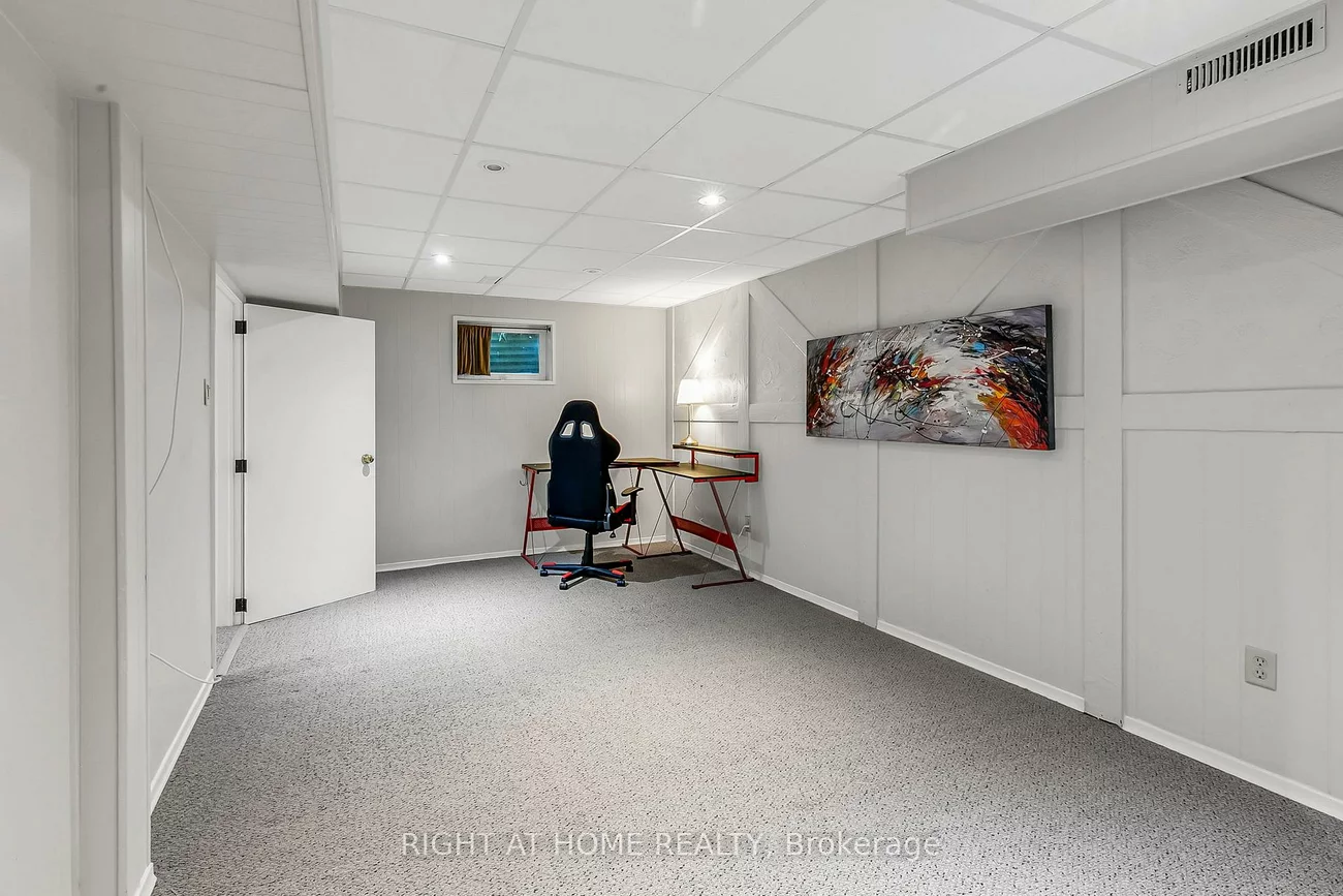 25, Castle Rock, North Richvale, Richmond Hill