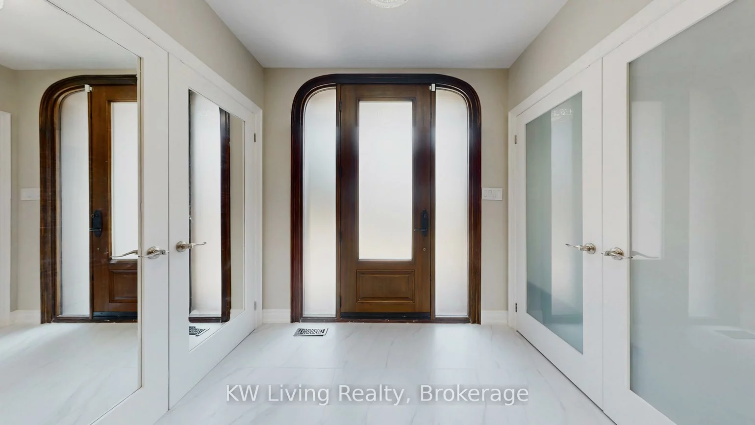 45, Chiltern, Bayview Hill, Richmond Hill