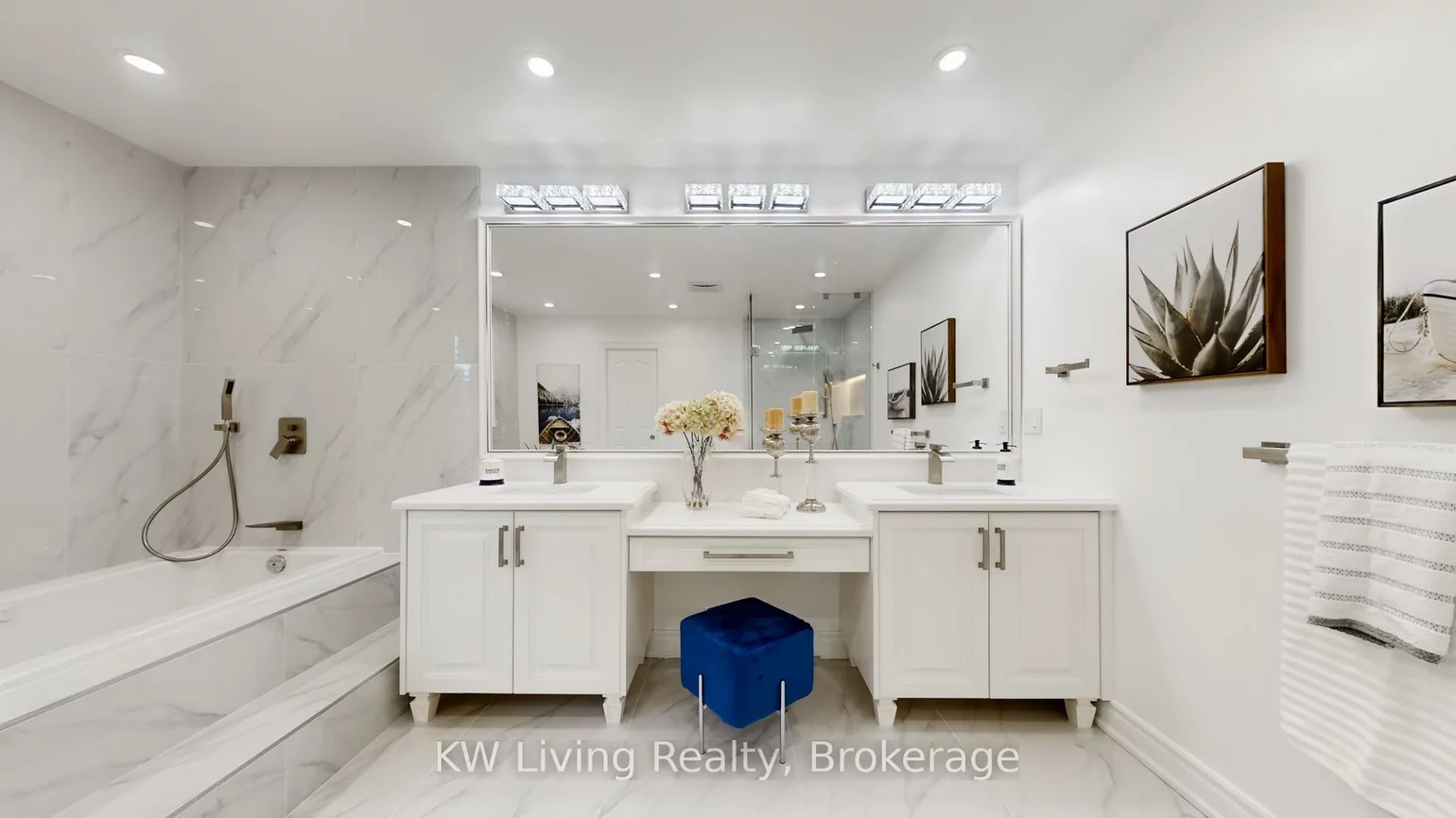 45, Chiltern, Bayview Hill, Richmond Hill