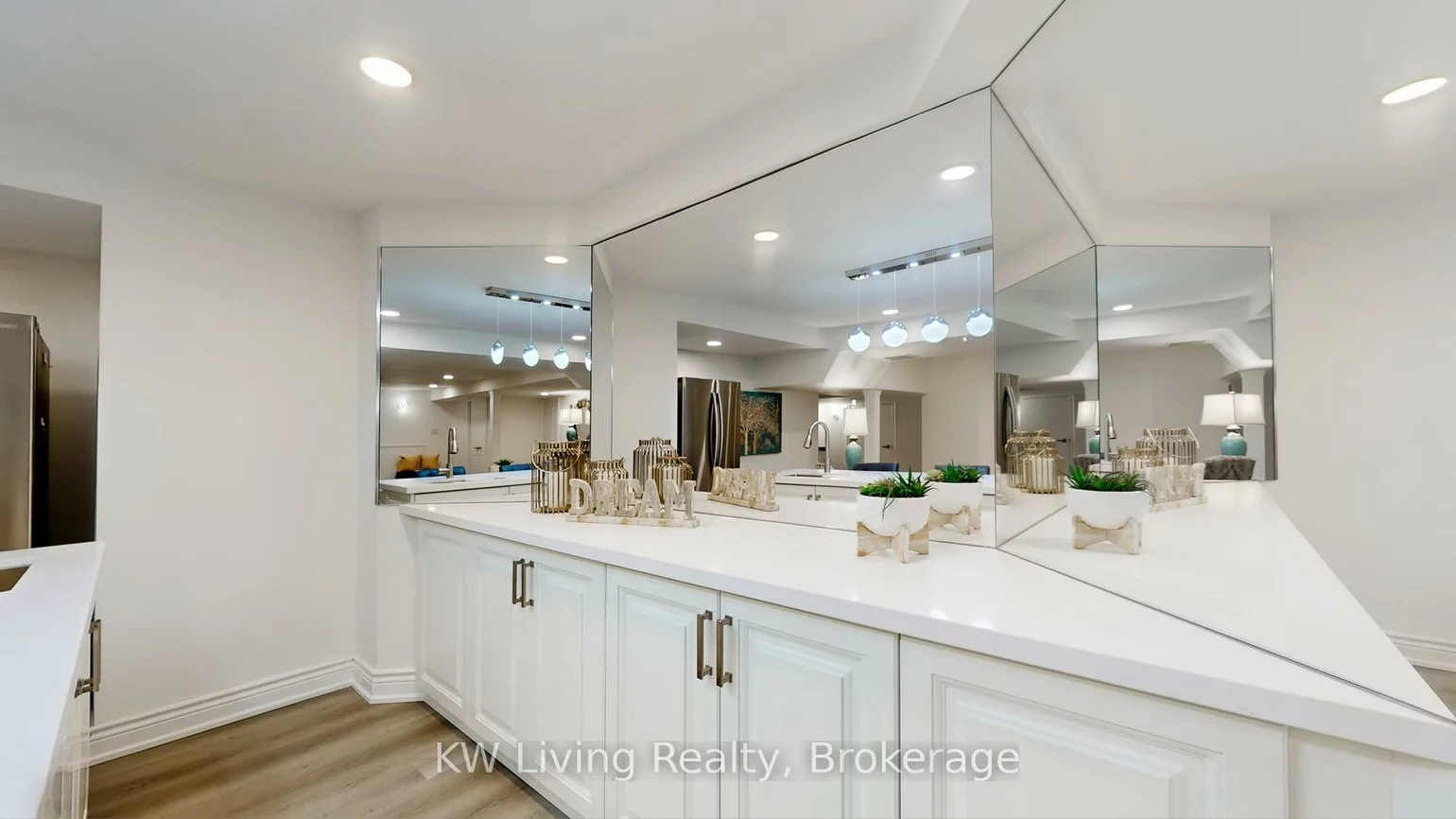 45, Chiltern, Bayview Hill, Richmond Hill