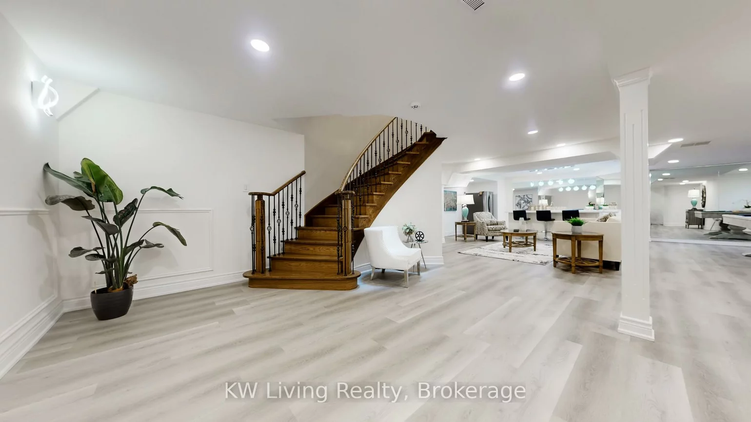 45, Chiltern, Bayview Hill, Richmond Hill