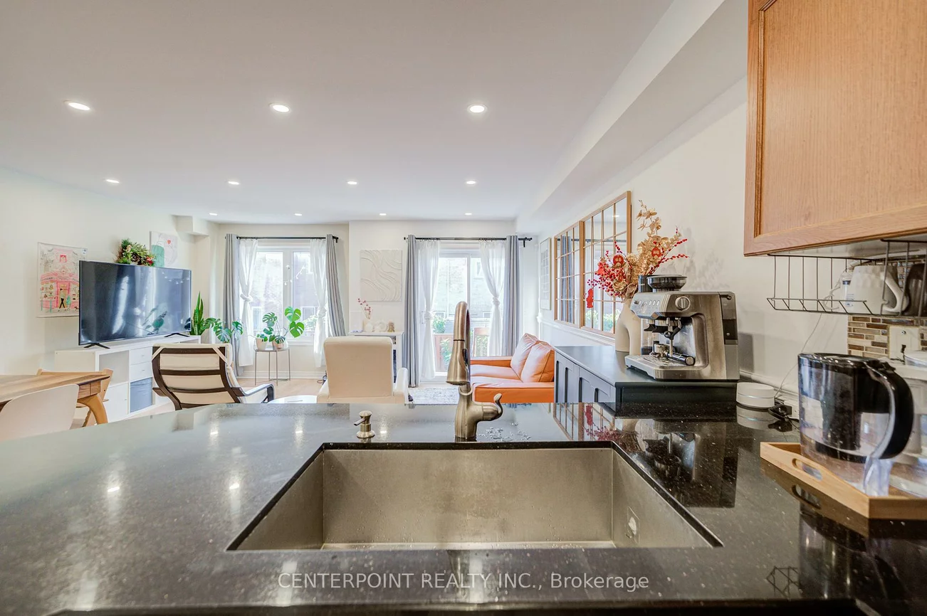 55, Amulet, Rouge Woods, Richmond Hill