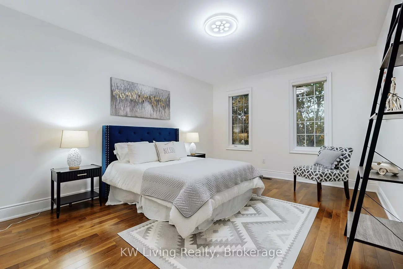 17, Tarmack, Jefferson, Richmond Hill