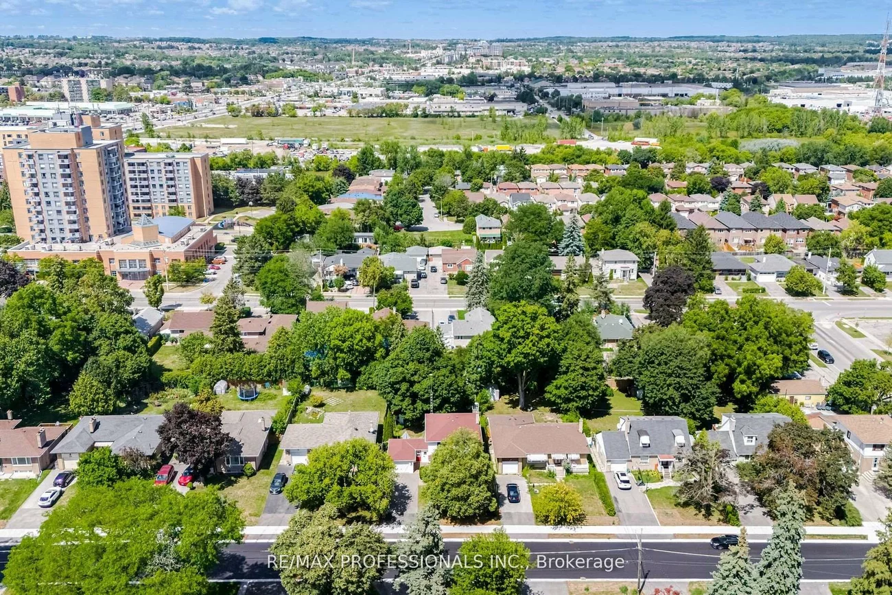 77, Bedford Park, Crosby, Richmond Hill