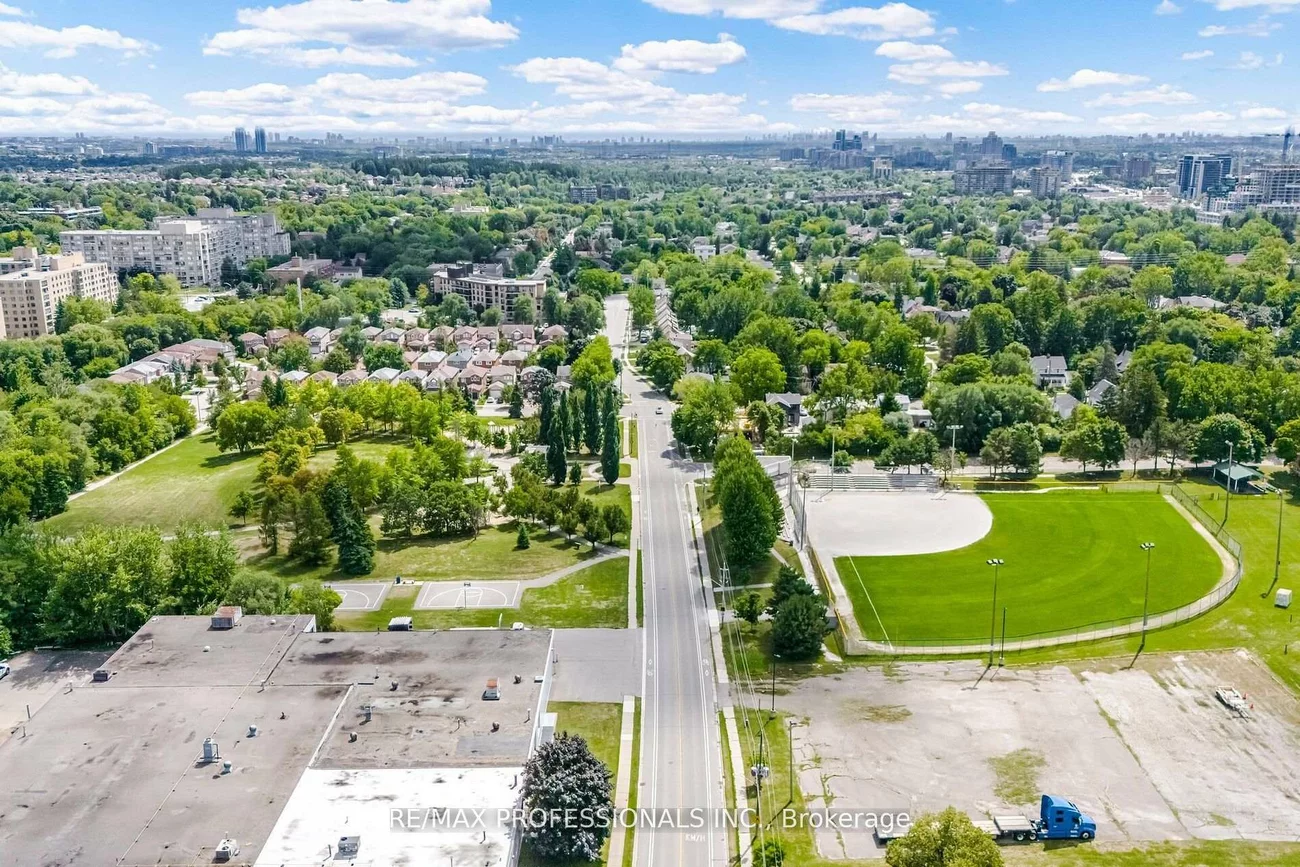 77, Bedford Park, Crosby, Richmond Hill