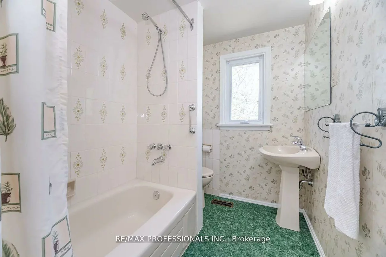 77, Bedford Park, Crosby, Richmond Hill