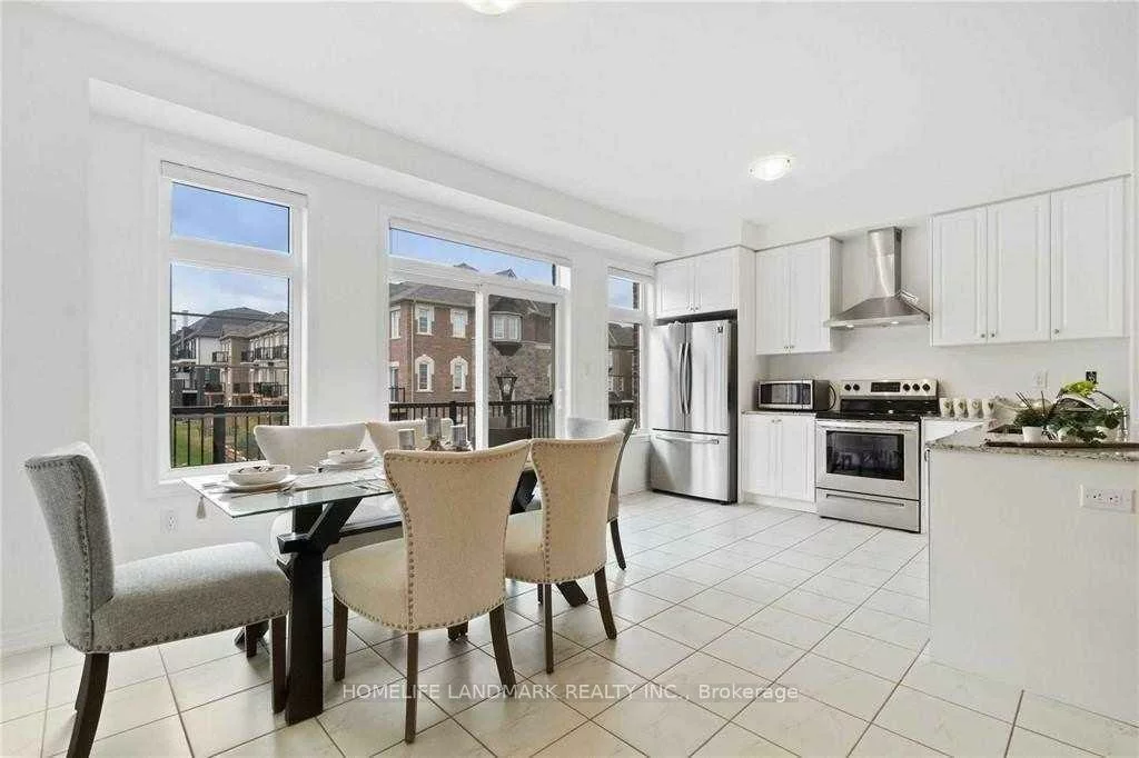 6D, Parker, Oak Ridges, Richmond Hill