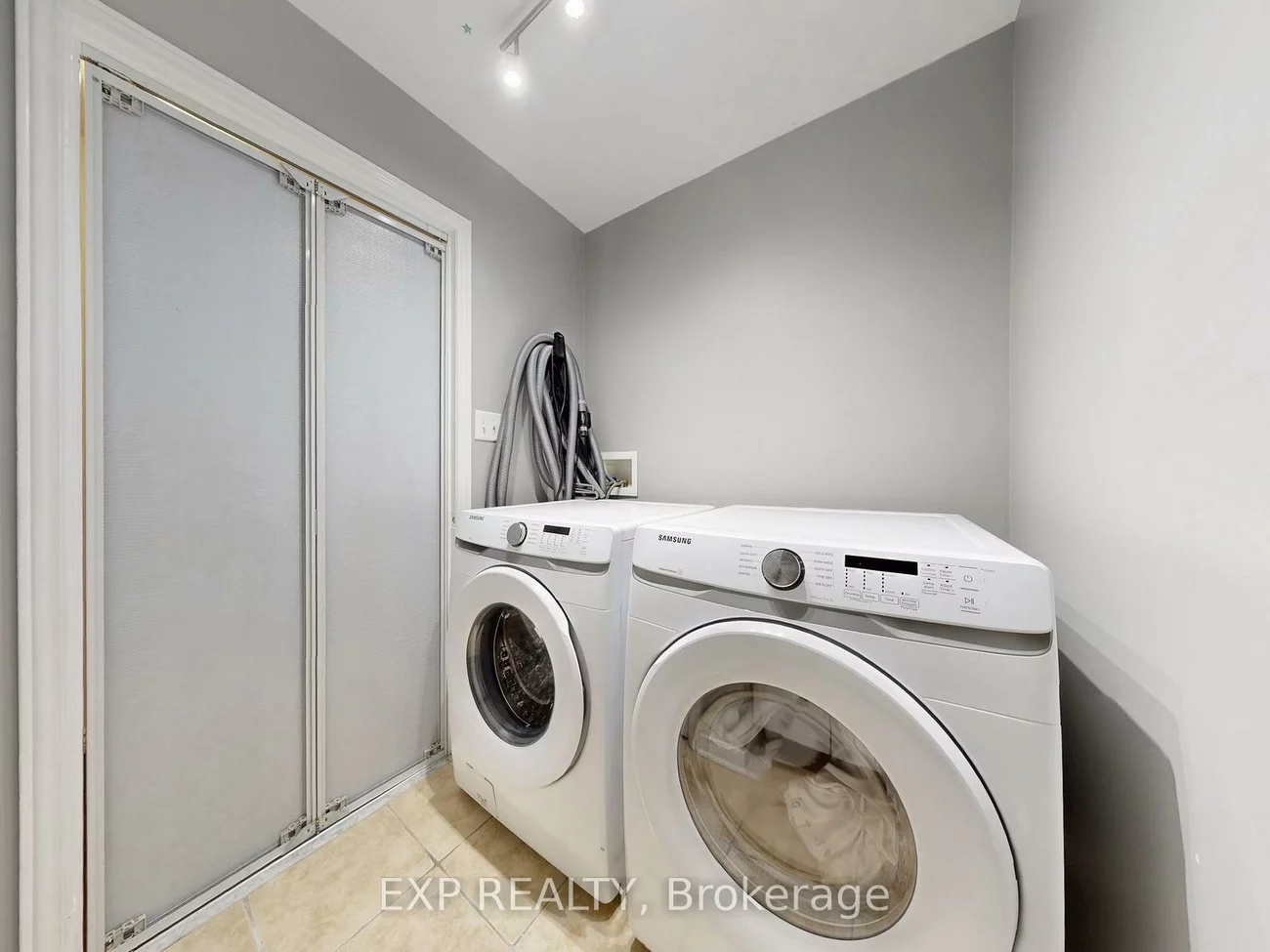 98, Lowther, Oak Ridges, Richmond Hill