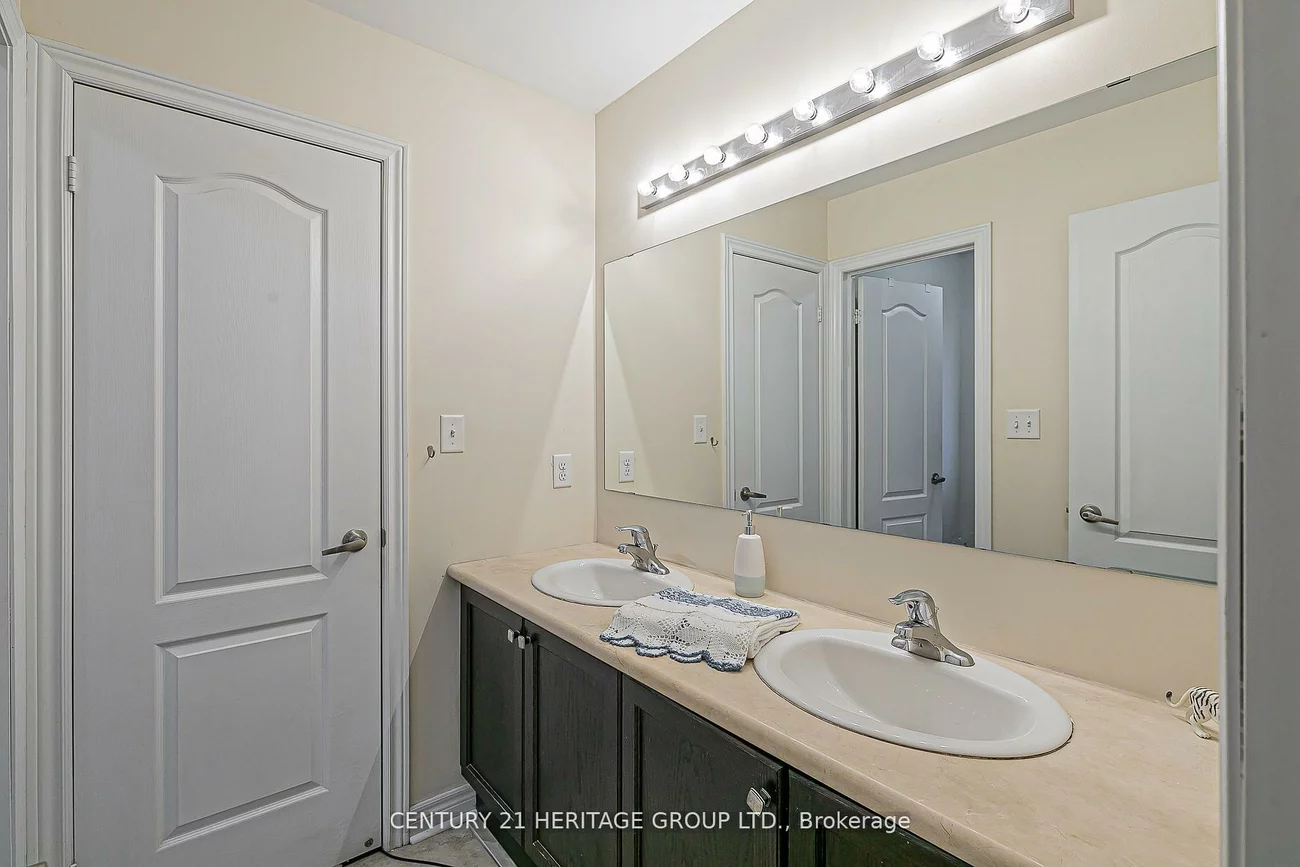 44, Madison, Oak Ridges, Richmond Hill