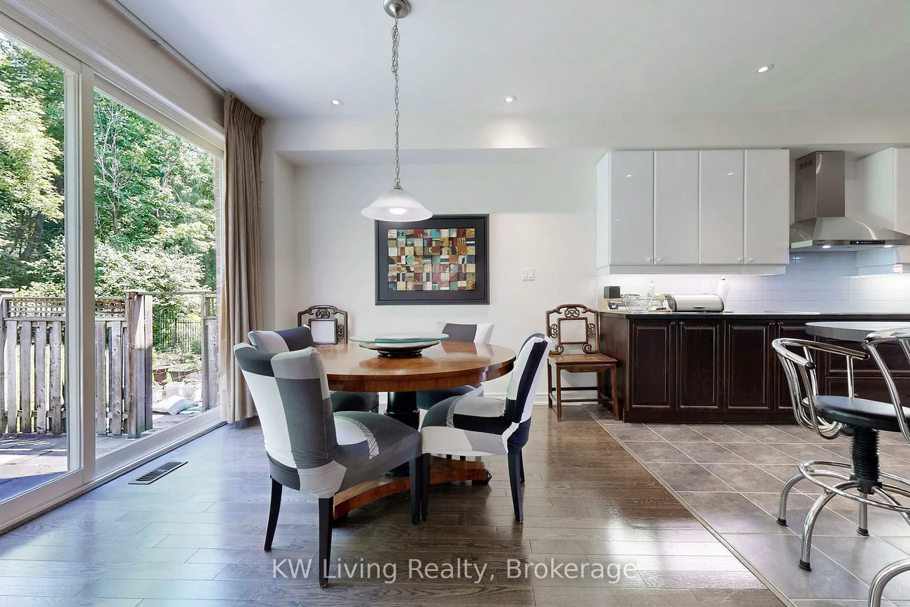 16, Carriage House, Jefferson, Richmond Hill