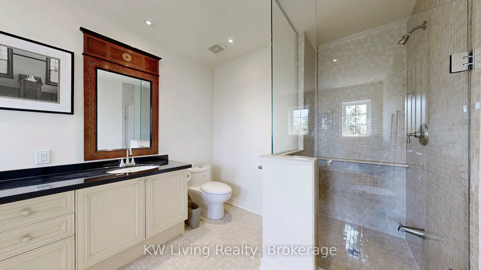 16, Carriage House, Jefferson, Richmond Hill