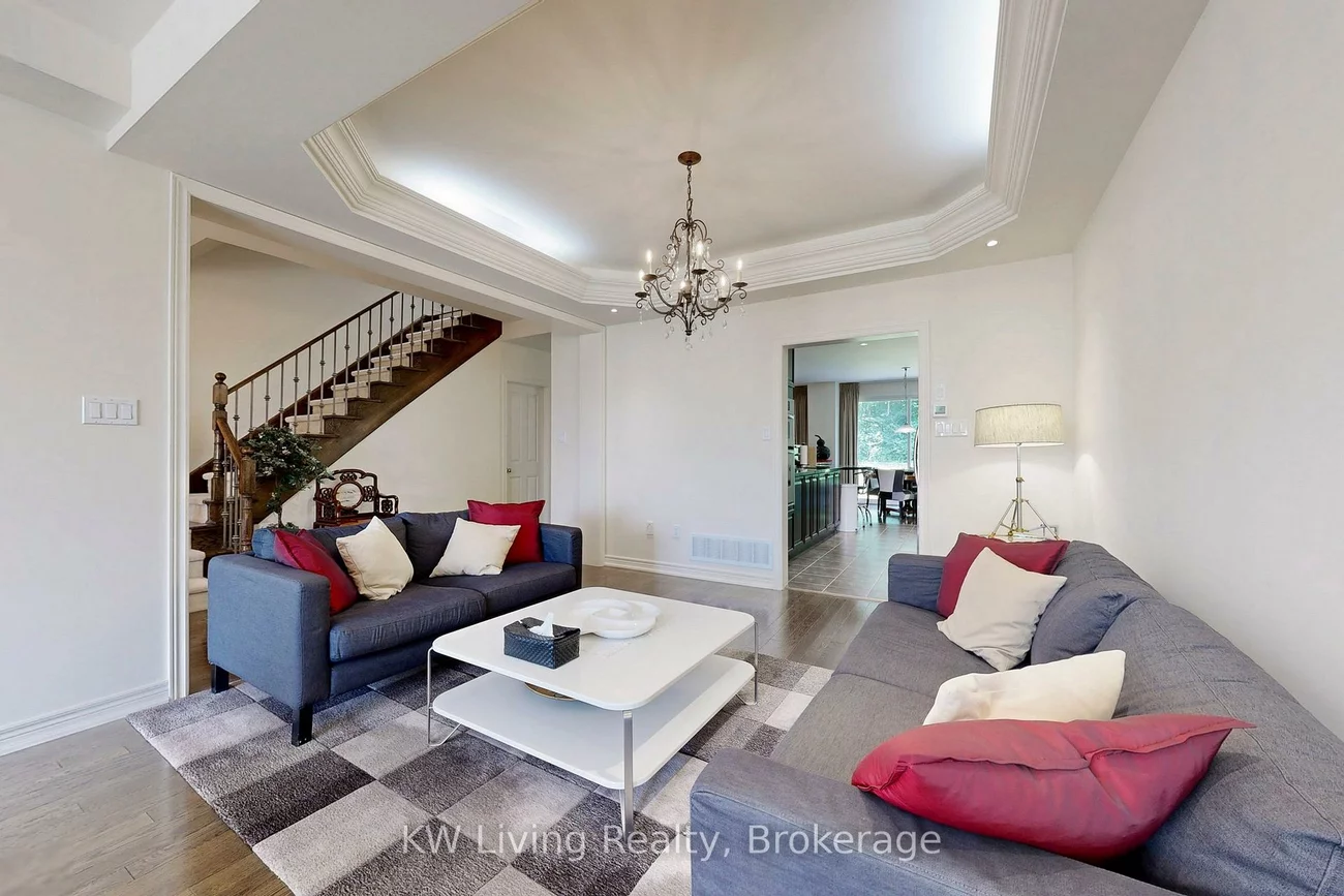 16, Carriage House, Jefferson, Richmond Hill