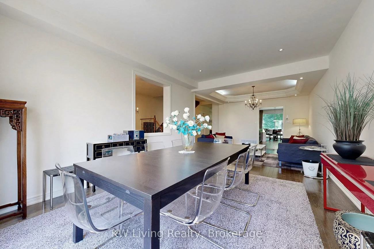 16, Carriage House, Jefferson, Richmond Hill