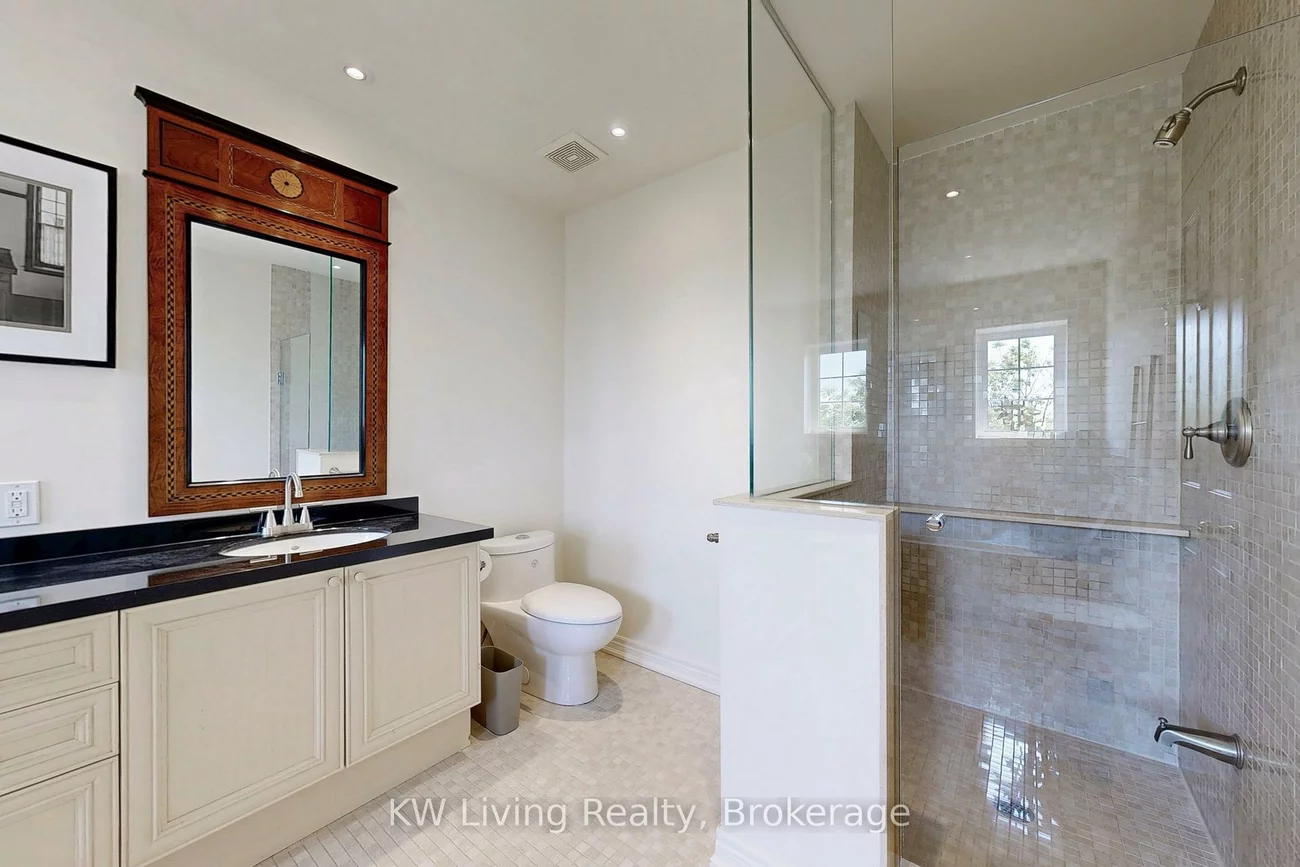 16, Carriage House, Jefferson, Richmond Hill