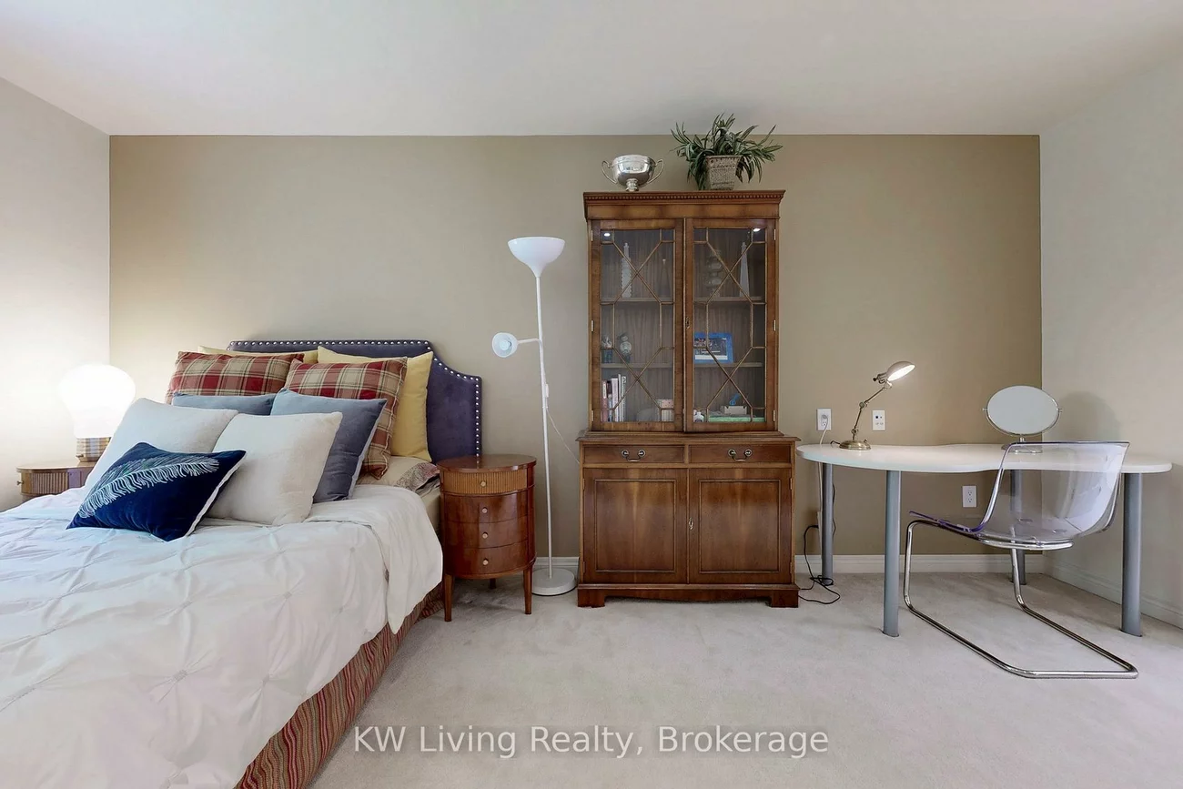 16, Carriage House, Jefferson, Richmond Hill