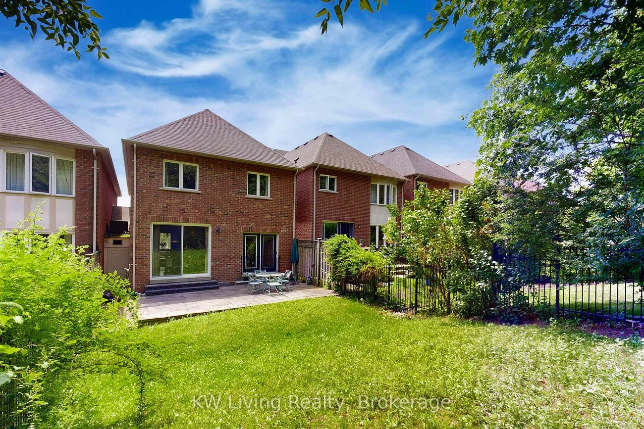 16, Carriage House, Jefferson, Richmond Hill