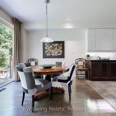 16, Carriage House, Jefferson, Richmond Hill