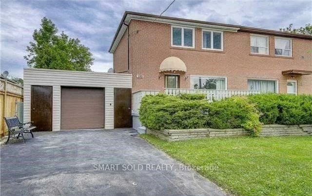 290, Axminster, Crosby, Richmond Hill