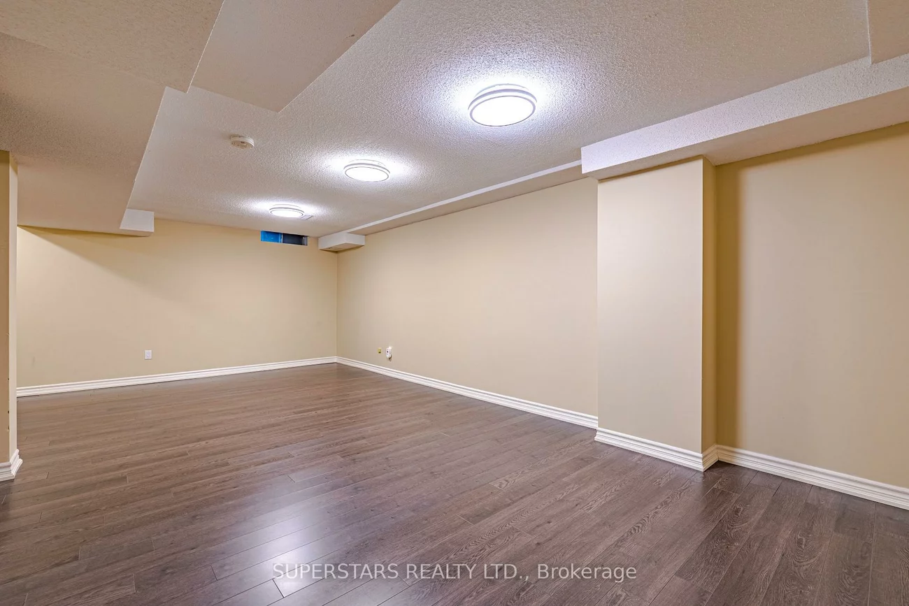 7, Steepleview, North Richvale, Richmond Hill