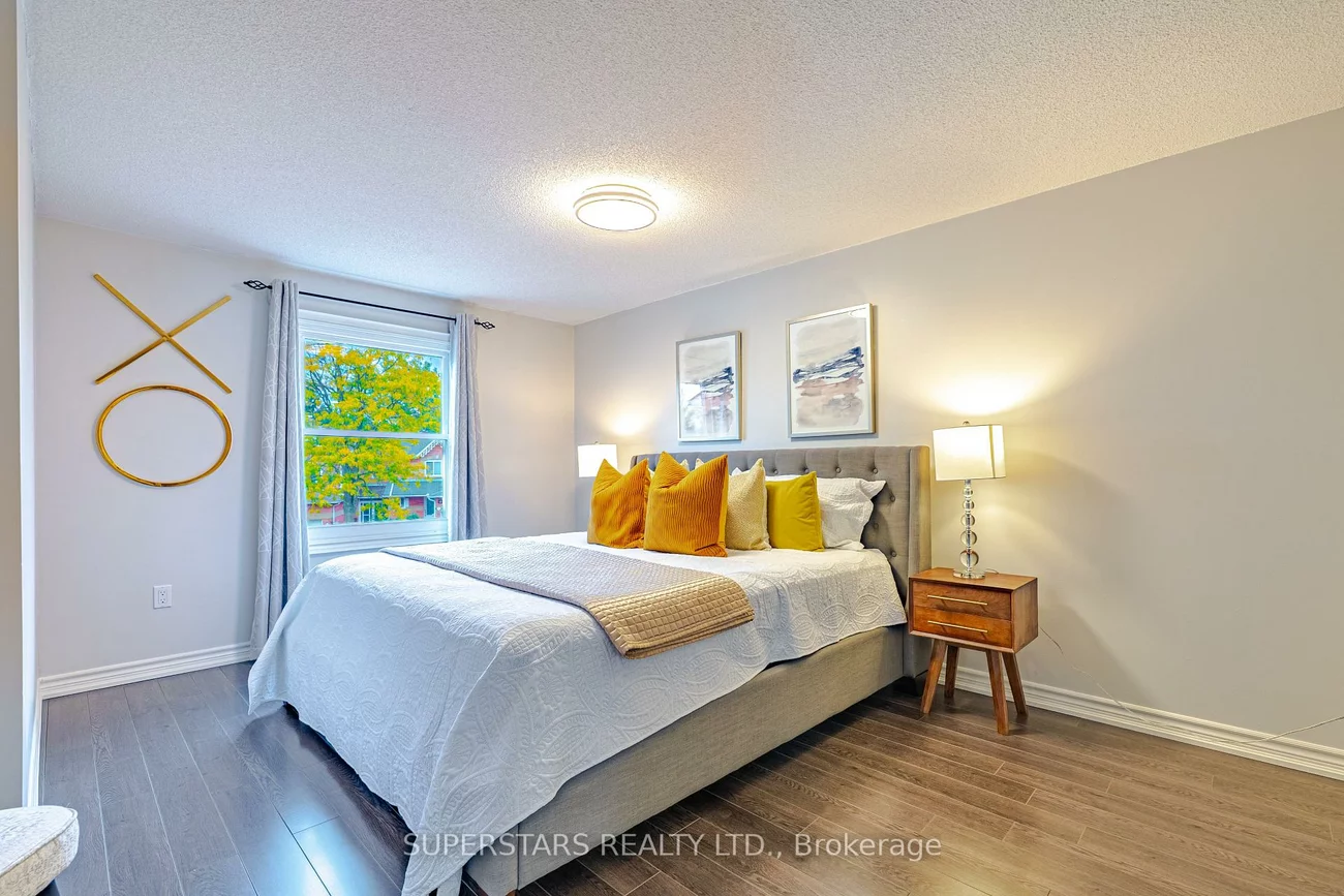 7, Steepleview, North Richvale, Richmond Hill